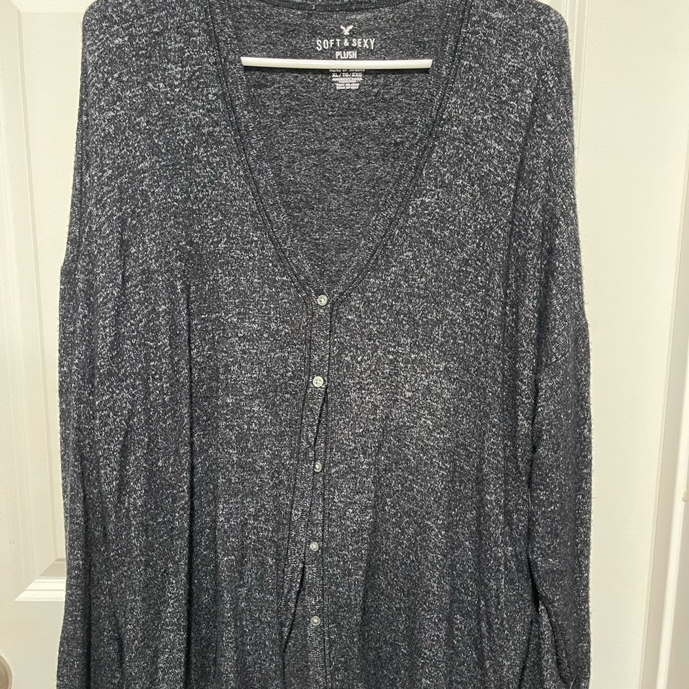 American Eagle Outfitters Black Speckled Sweater